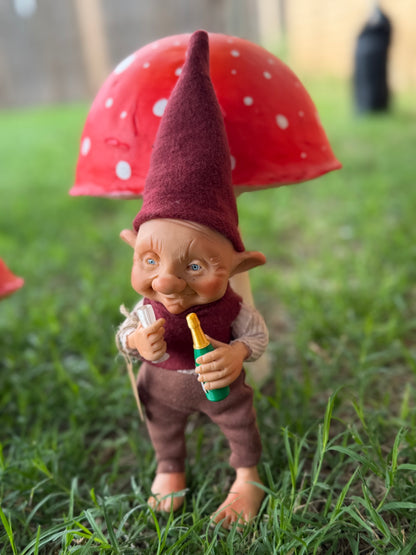 Duende borrachin. Duende artesanal articulado, figura de duende del bosque, muñeco artesanal coleccionable. Mide aproximadamente 25 cm.