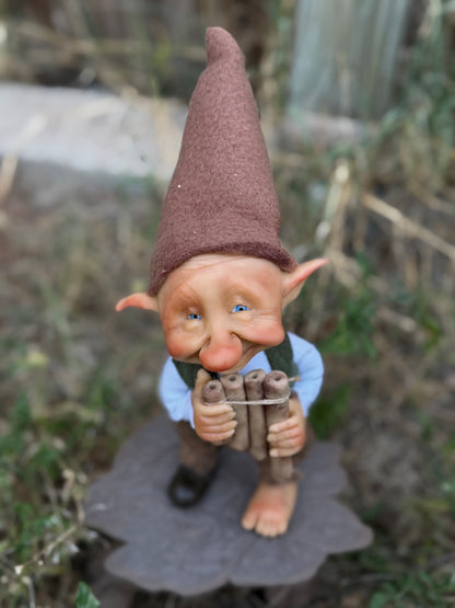 Duende artesanal articulado, figura de duende del bosque, muñeco artesanal coleccionable. Mide aproximadamente 25 cm. Modelo 3