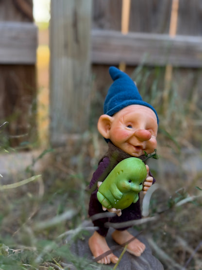 Duende artesanal articulado, figura de duende del bosque, muñeco artesanal coleccionable. Mide aproximadamente 25 cm. Modelo 10