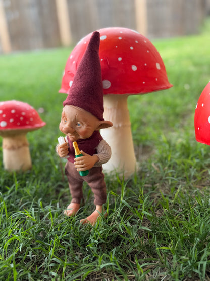 Duende borrachin. Duende artesanal articulado, figura de duende del bosque, muñeco artesanal coleccionable. Mide aproximadamente 25 cm.