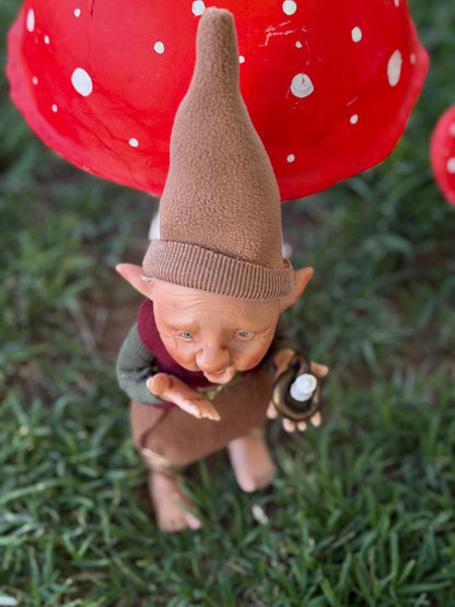 Duende de los sueños, duende bostezo, Duende artesanal articulado, figura de duende del bosque, muñeco artesanal coleccionable. Mide aproximadamente 25 cm.