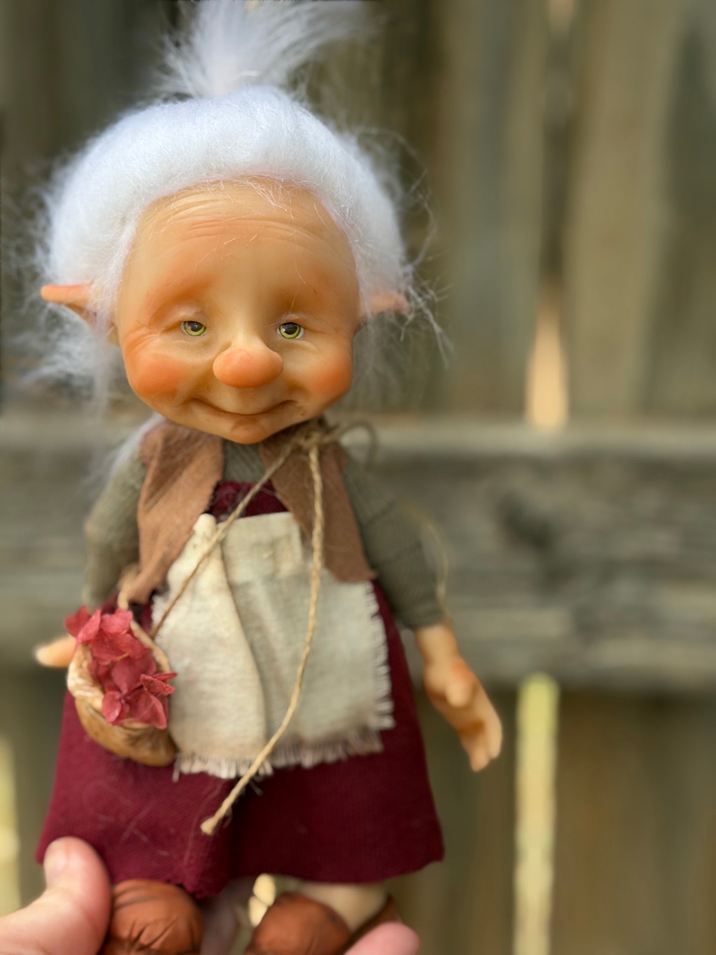 La Abuela, The Elderwood Keepers – The Keeper of Seeds