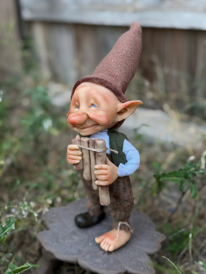 Duende artesanal articulado, figura de duende del bosque, muñeco artesanal coleccionable. Mide aproximadamente 25 cm. Modelo 3