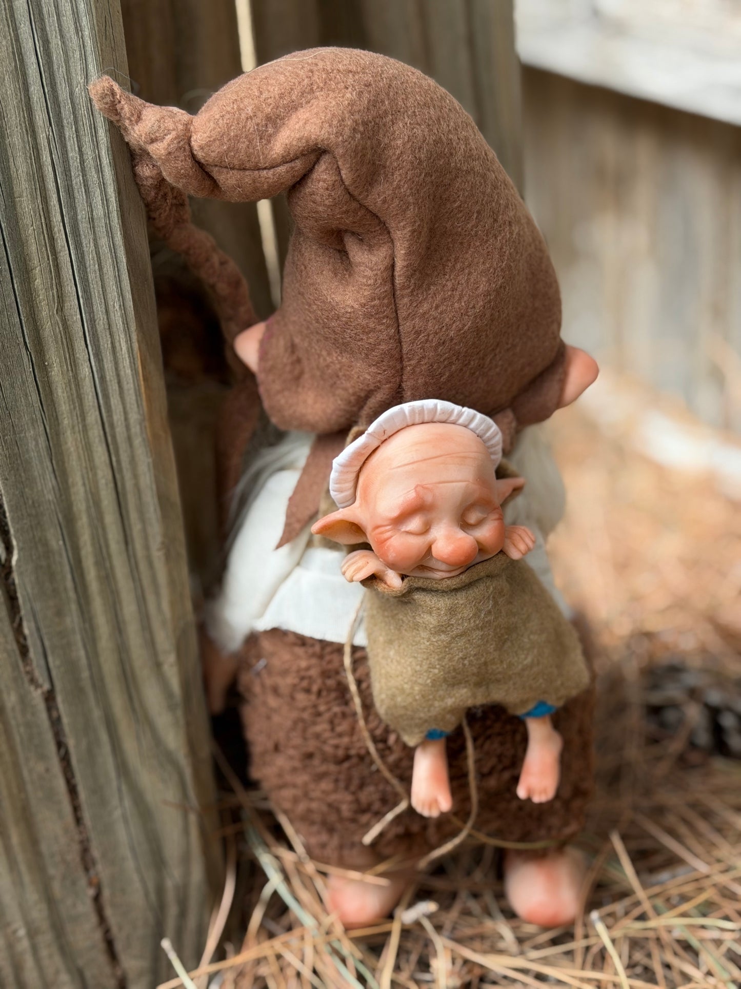 Duende artesanla con bebé
