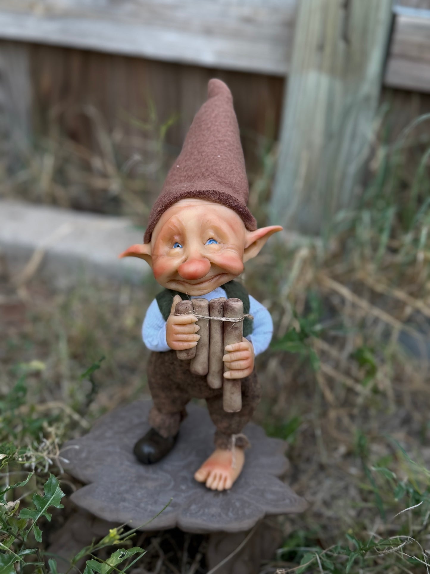 Duende artesanal articulado, figura de duende del bosque, muñeco artesanal coleccionable. Mide aproximadamente 25 cm. Modelo 3