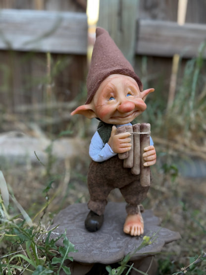 Duende artesanal articulado, figura de duende del bosque, muñeco artesanal coleccionable. Mide aproximadamente 25 cm. Modelo 3