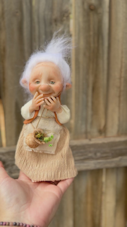La Abuela, The Elderwood Keepers – The Keeper of Seeds