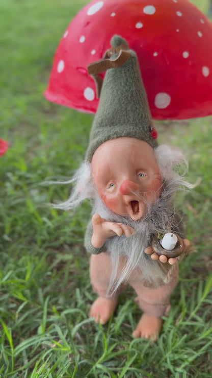 Bostecito duende de los sueños. Duende artesanal articulado, figura de duende del bosque, muñeco artesanal coleccionable. Mide aproximadamente 25 cm.
